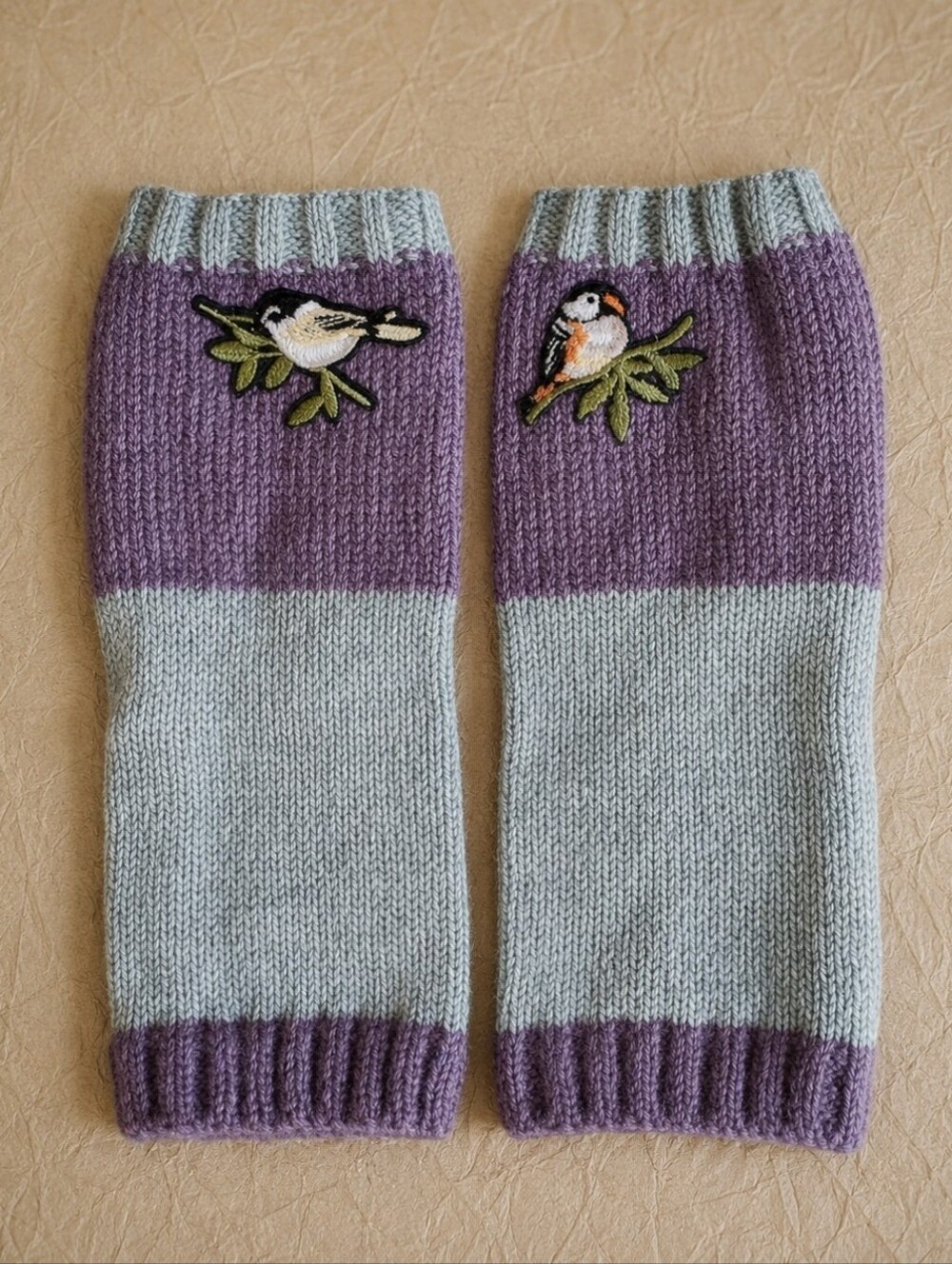 Fingerless Gloves Thumb Holes Purple Gray Grey Embroidered Birds Mittens NEW